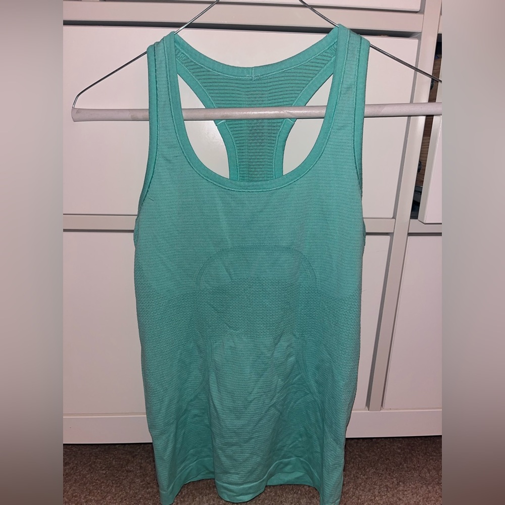 Lululemon Swiftly Tech Razorback Tank Top.